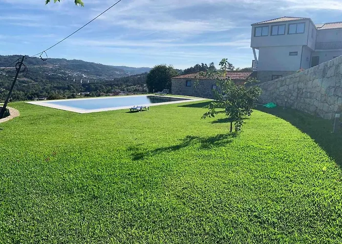 Villa Quinta De Casal Do Bairro Casa Grande Guimarães